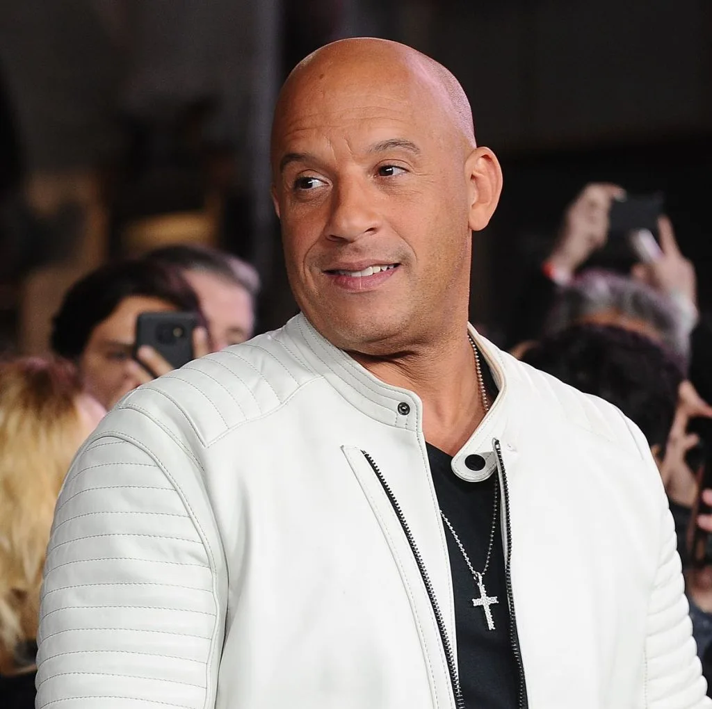 Low-Maintenance Men’s Haircuts: 34 for Easy Style 8 Clean Shave