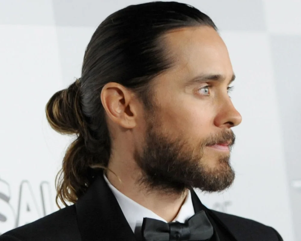 Low-Maintenance Men’s Haircuts: 29 for Easy Style 26 Man Bun