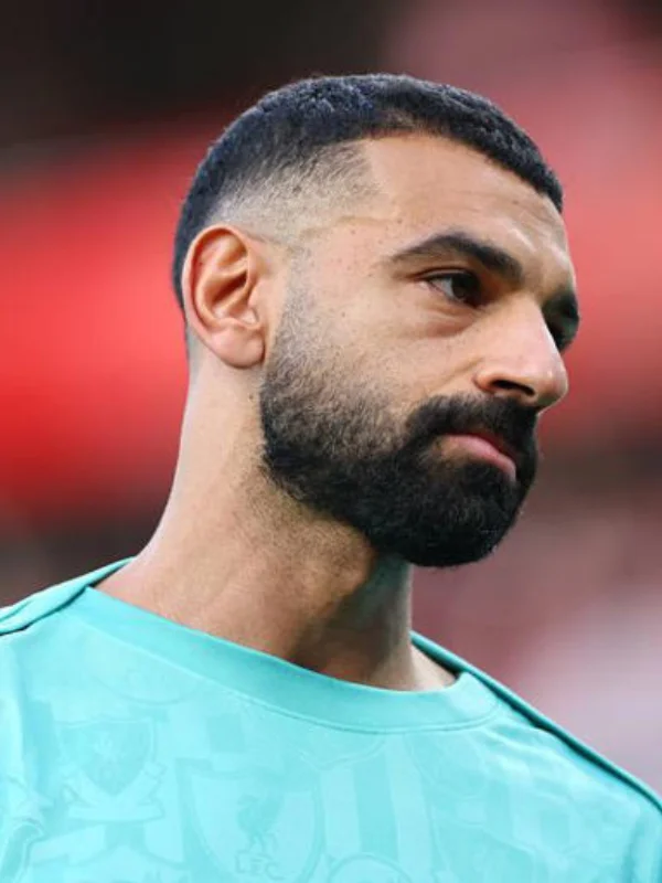 29 Trending Soccer Player Haircuts for a Sporty Look 28 Mohamed Salah – Buzz Cut Fade