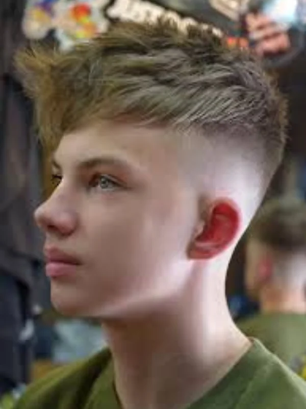 35 Cool Haircuts for Teenage Guys – Trendy & Fresh Styles 20 Textured French Crop with Mid Fade