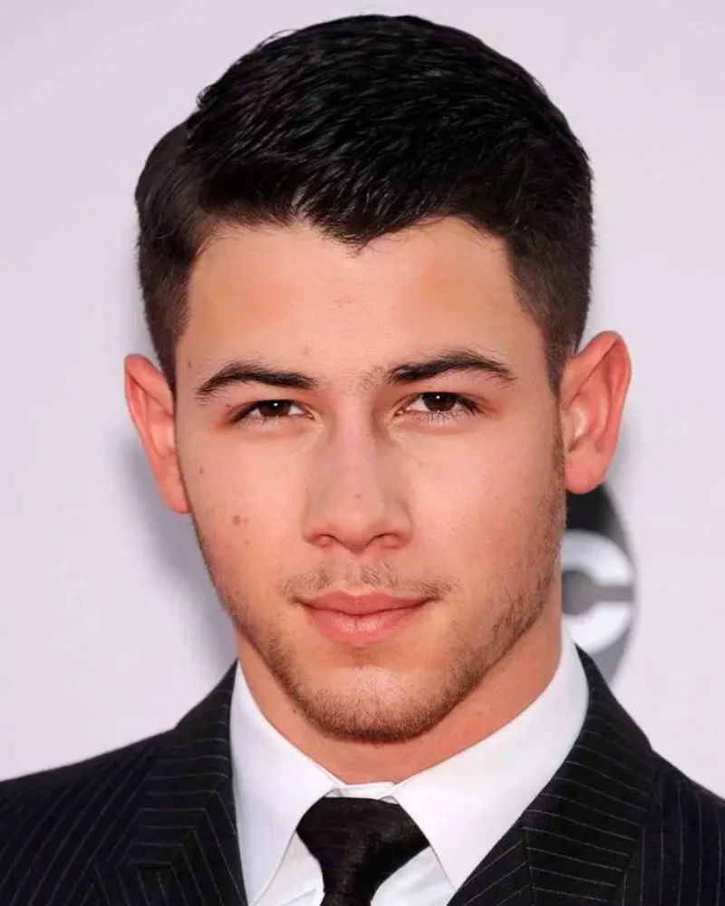Ivy League Haircut: 21 Classy Styles for Modern Men 23 Textured Ivy League Taper Fade with Stubble Beard