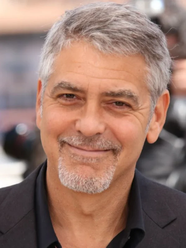 40 Classy and Flattering Hairstyles for Older Men with Thinning Hair 6 Light textured fringe Flattering Older Men’s Hairstyles For Thinning Hair