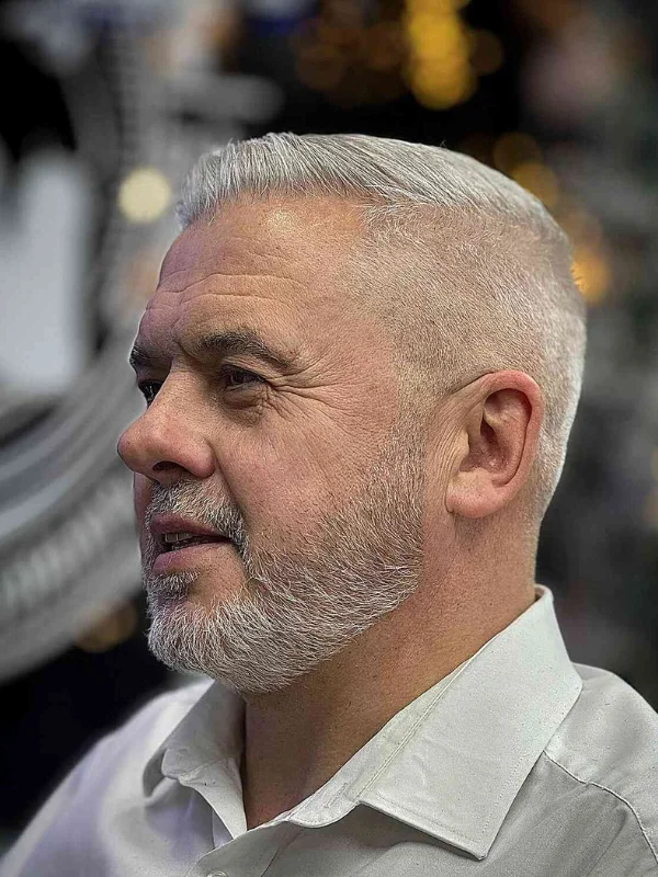 40 Classy and Flattering Hairstyles for Older Men with Thinning Hair 33 Short Beard With Shaved Sides Classy Older Men’s Hairstyles_ Thinning Hair