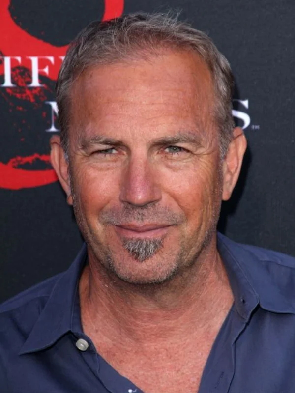 40 Classy and Flattering Hairstyles for Older Men with Thinning Hair 7 Tousled textured crop Flattering Older Men’s Hairstyles For Thinning Hair