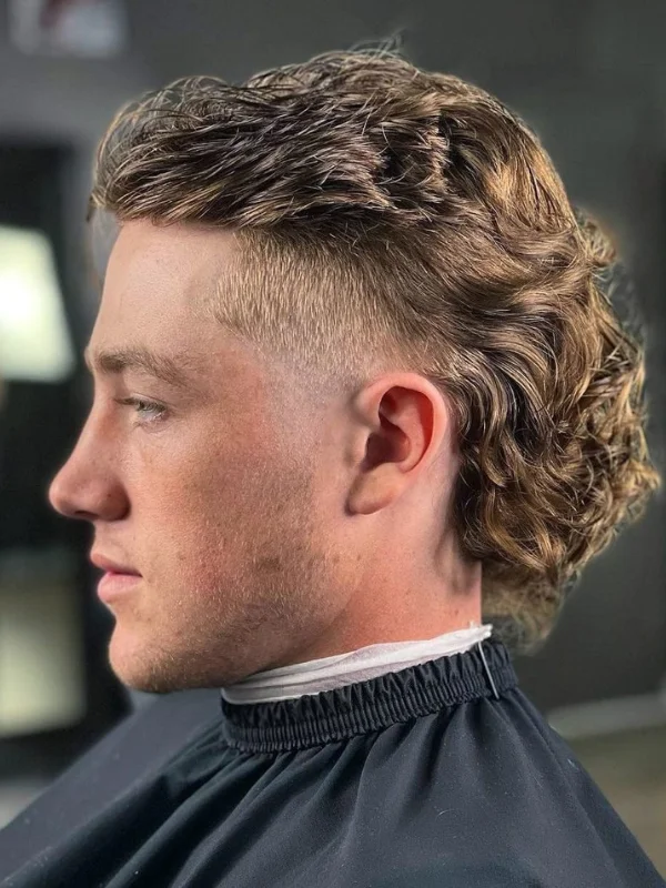 Flowy Mullet With Disconnected Undercut